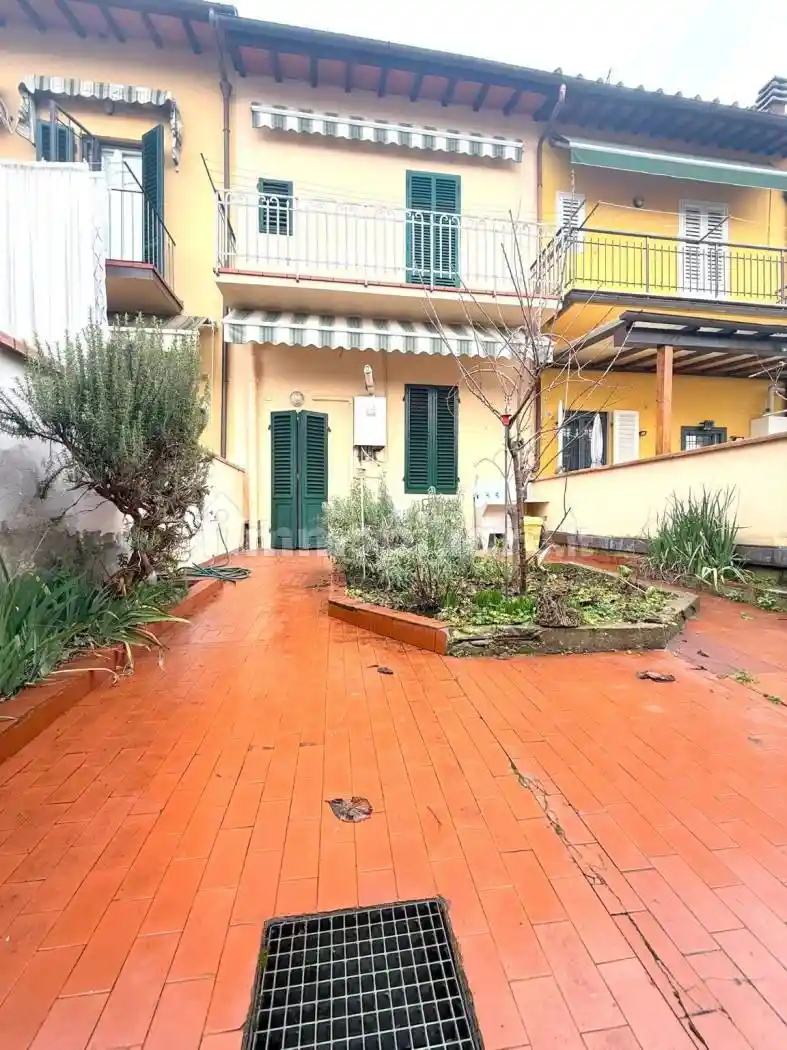 Casa indipendente in vendita a Firenze