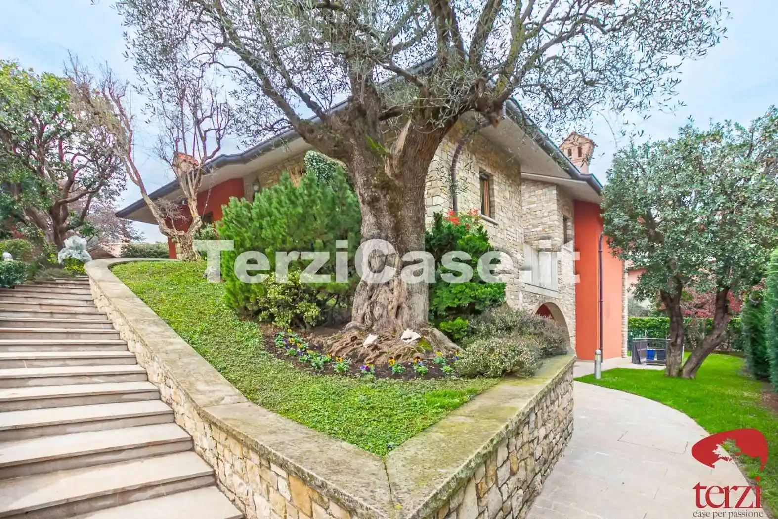 Villa in vendita a Seriate