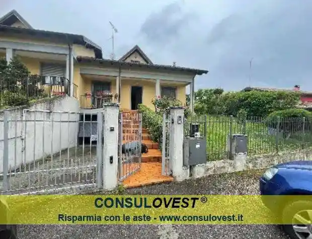 Villetta a schiera in vendita a Torrazza Coste