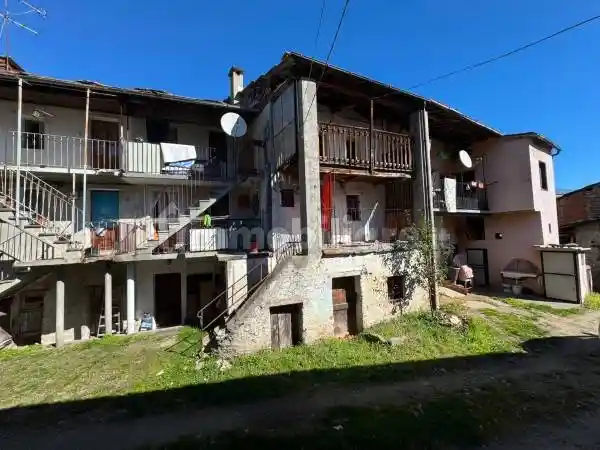 Casa indipendente in vendita a Paesana