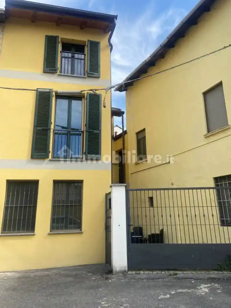 Appartamento in affitto a Cameri