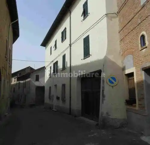 Villa in vendita a Capriata d'Orba