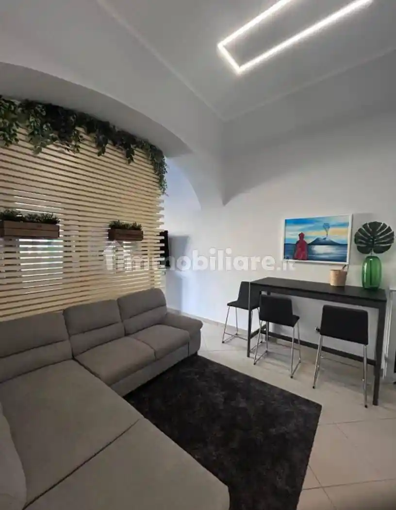 Appartamento in affitto a Napoli