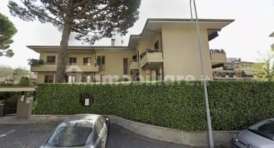 Appartamento in vendita a Carate Brianza