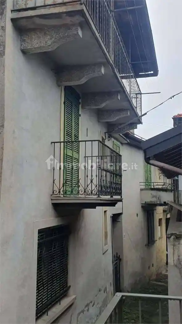 Casa indipendente in vendita a San Bernardino Verbano