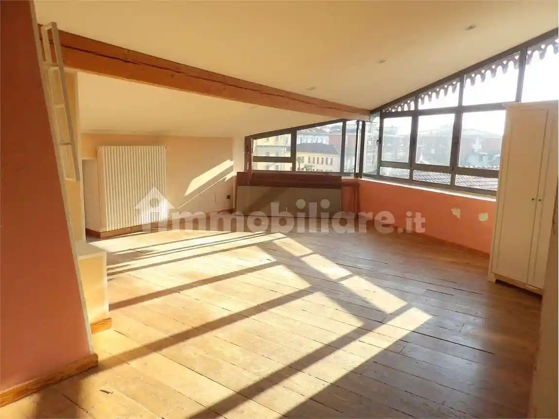 Attico - Mansarda in affitto a Verbania