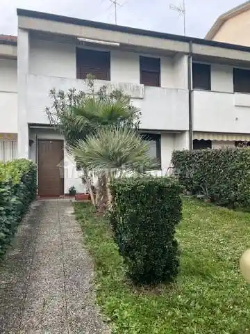 Villetta a schiera in vendita a Saronno