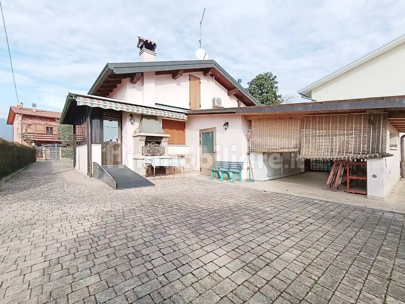 Villa in vendita a Bassano del Grappa