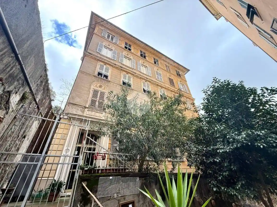 Appartamento in vendita a Genova