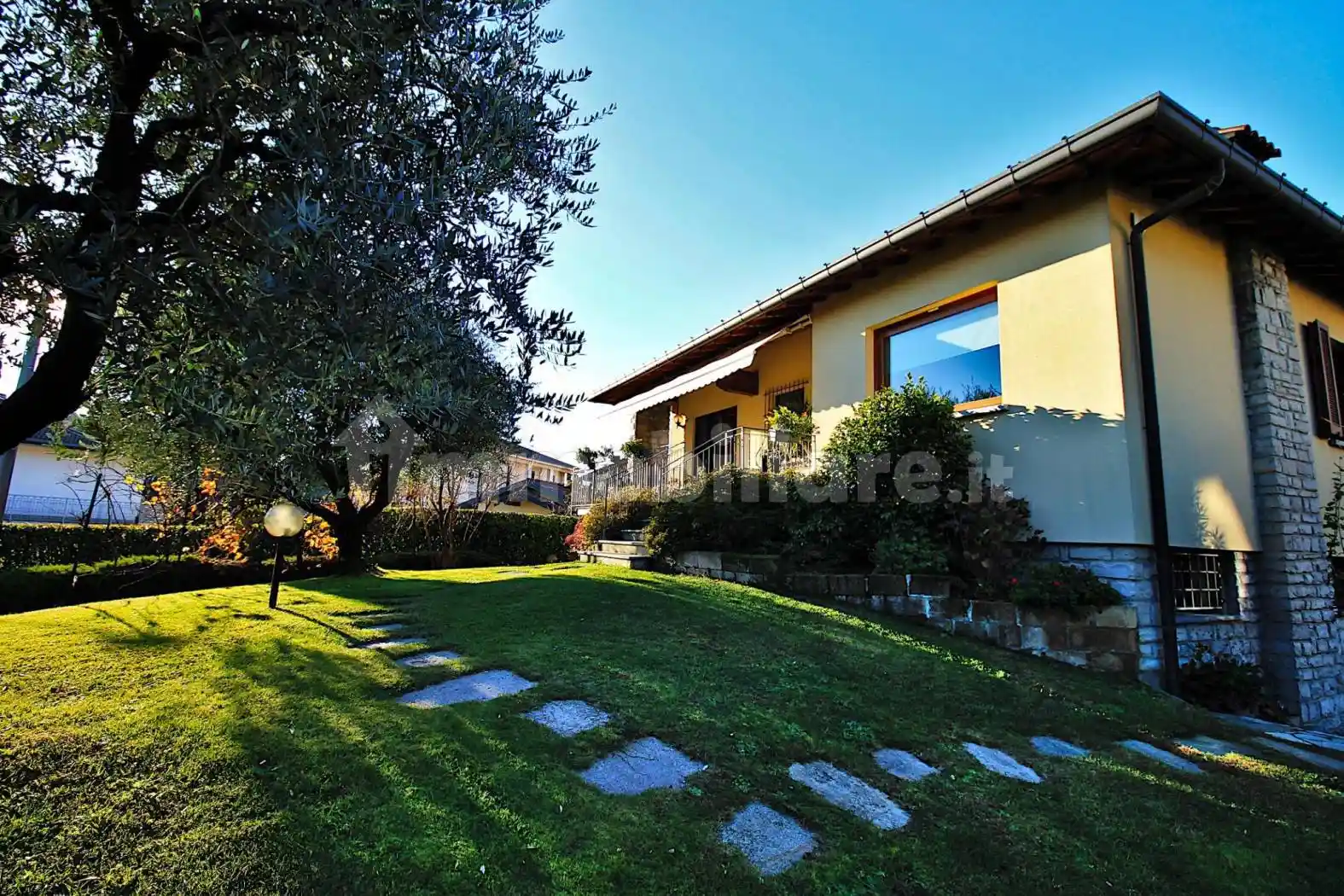 Villa in vendita a San Fermo della Battaglia