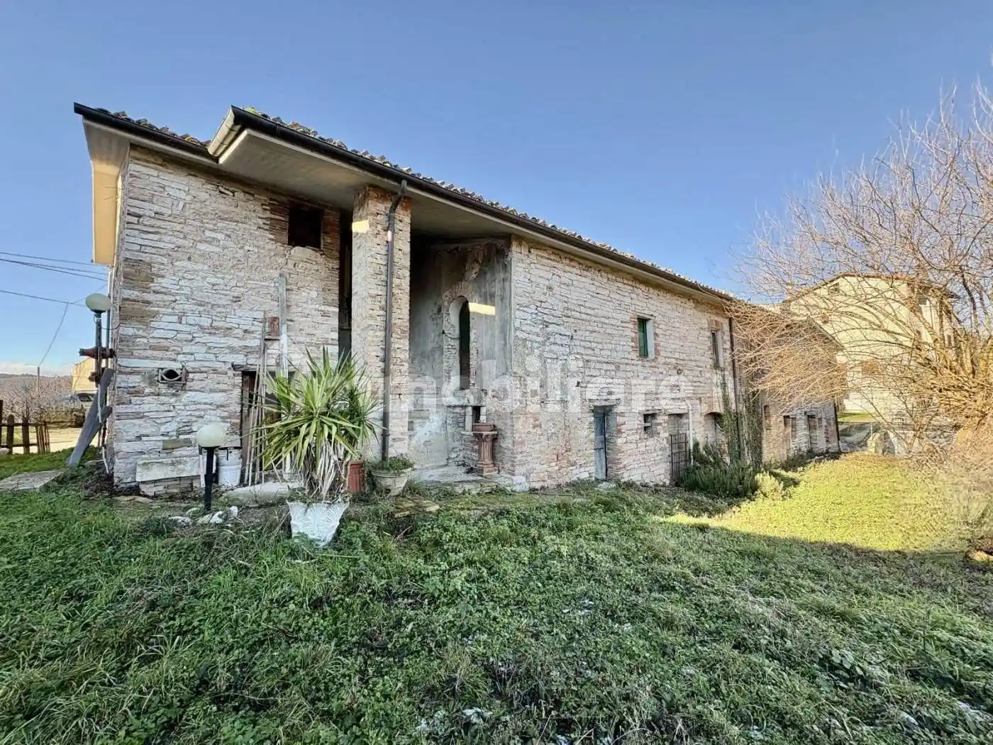 Casa indipendente in vendita a Genga