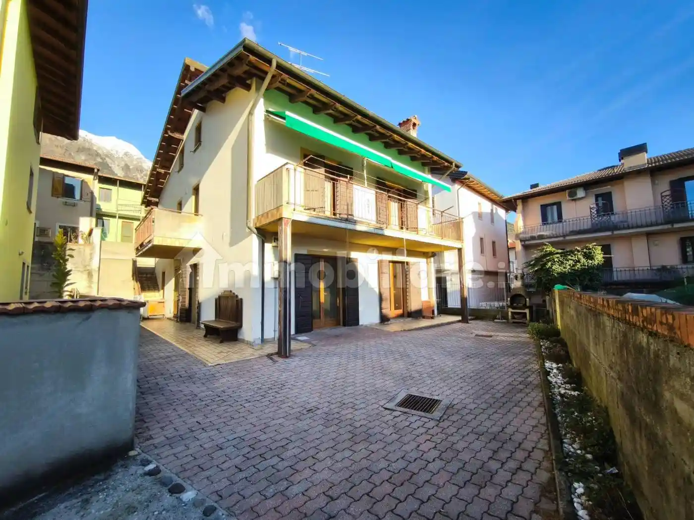 Villa in vendita a Gemona del Friuli