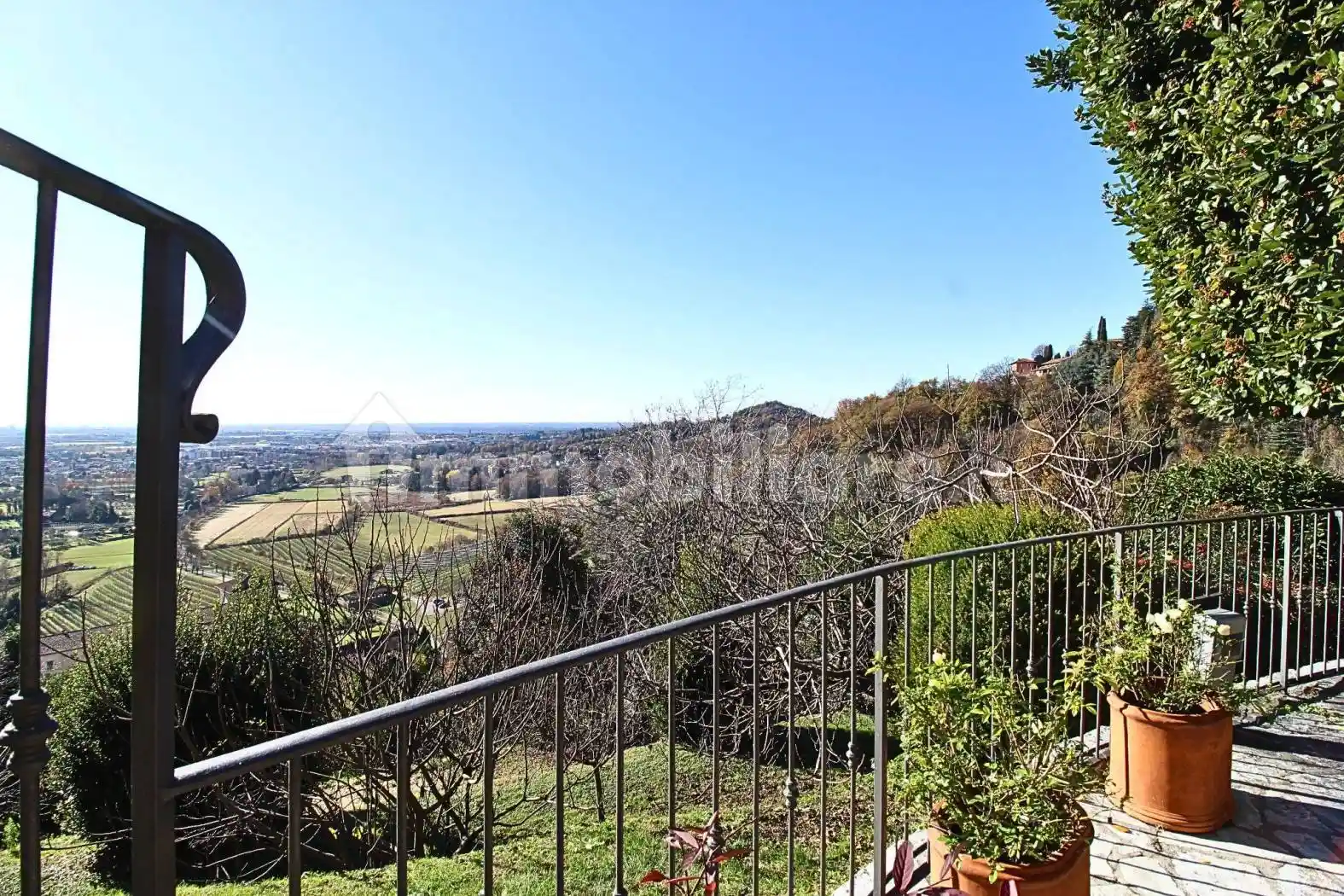 Rustico - Casale in vendita a Bergamo