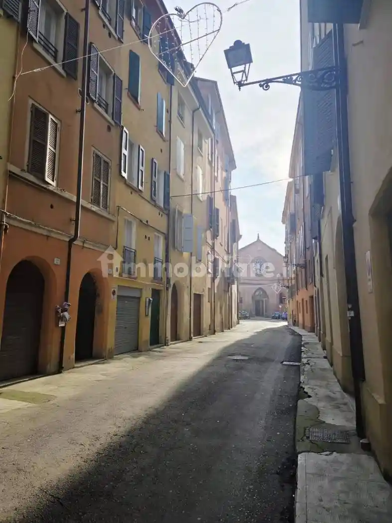 Appartamento in vendita a Modena