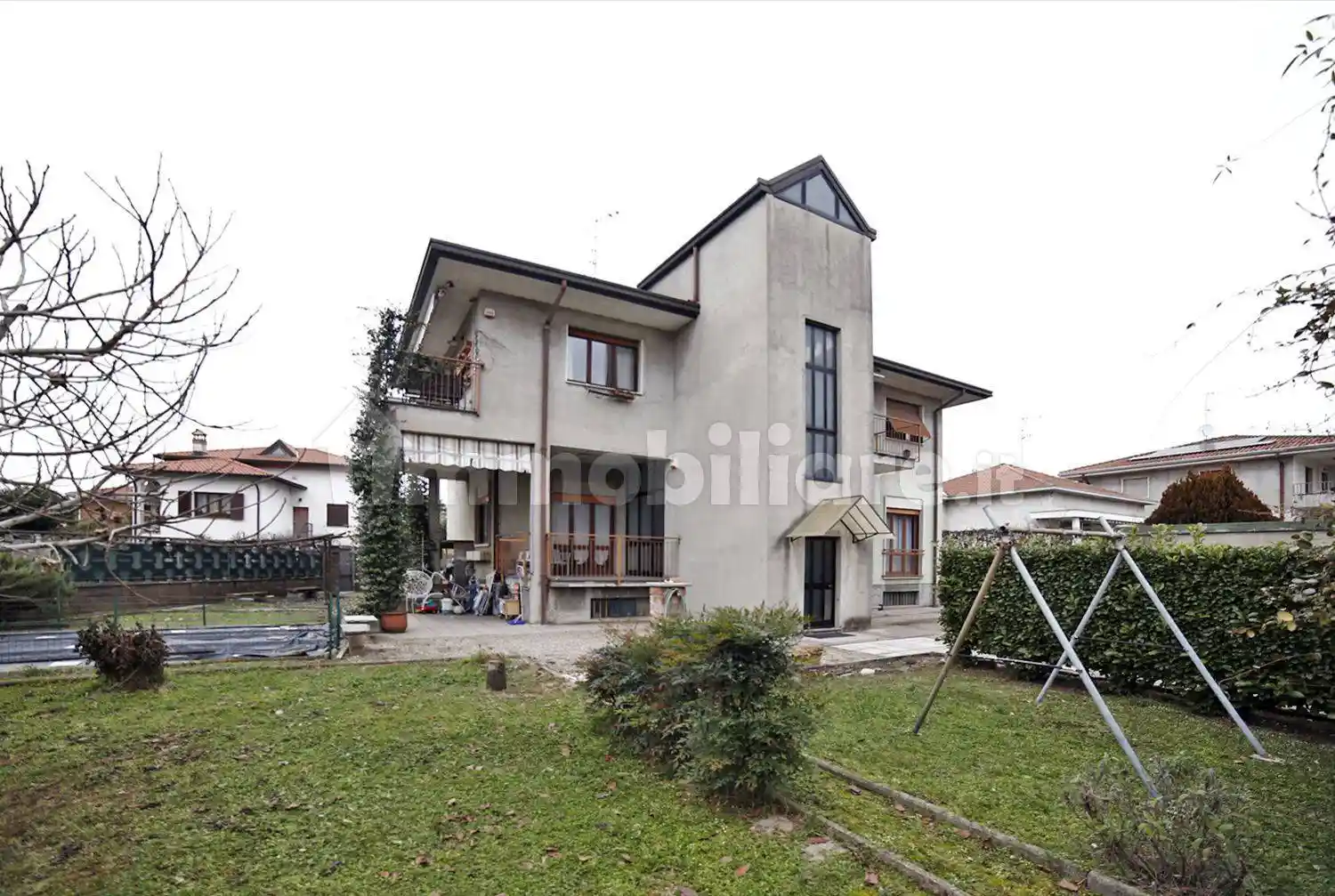 Villa in vendita a Busto Arsizio