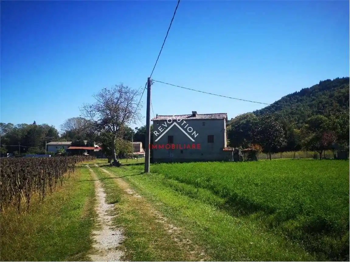 Rustico - Casale in vendita a Città di Castello