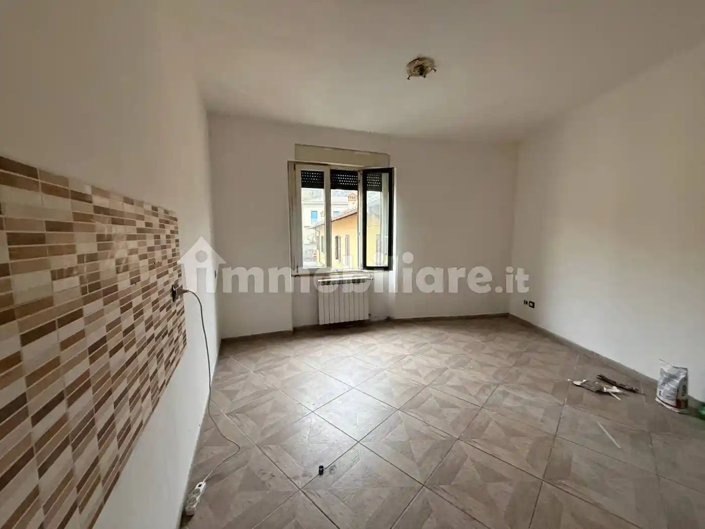 Appartamento in vendita a Carugo