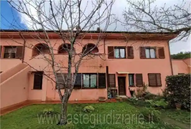 Appartamento in vendita a Collesalvetti