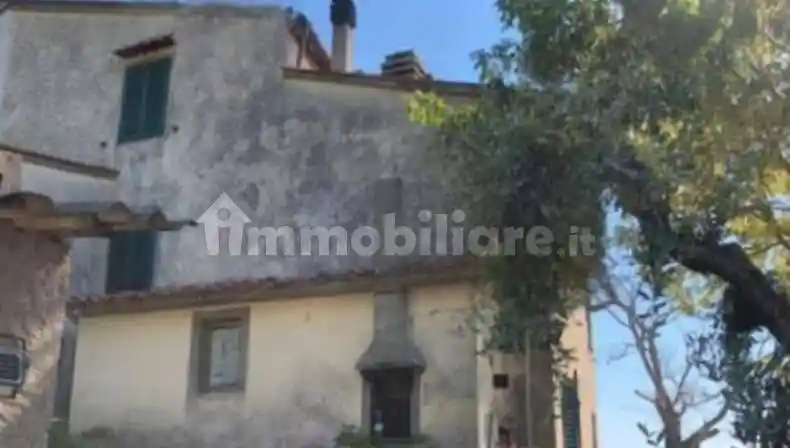 Casa indipendente in vendita a Serravalle Pistoiese