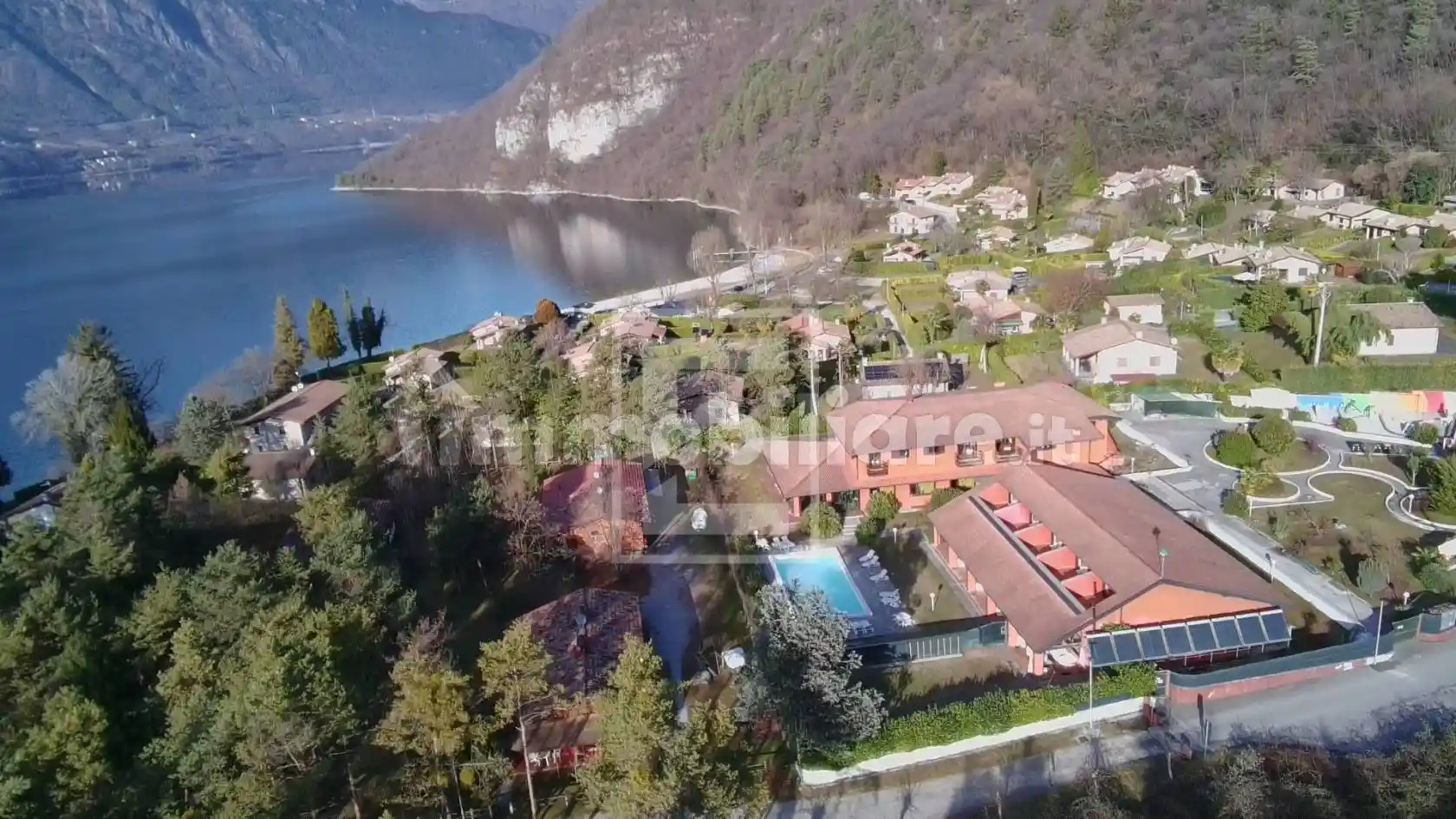 Palazzo - Edificio in vendita a Idro