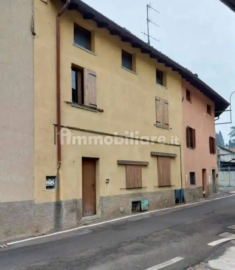 Appartamento in vendita a Valbrona