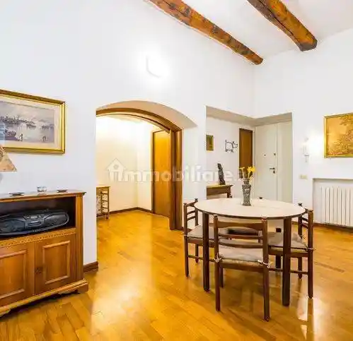 Appartamento in affitto a Napoli