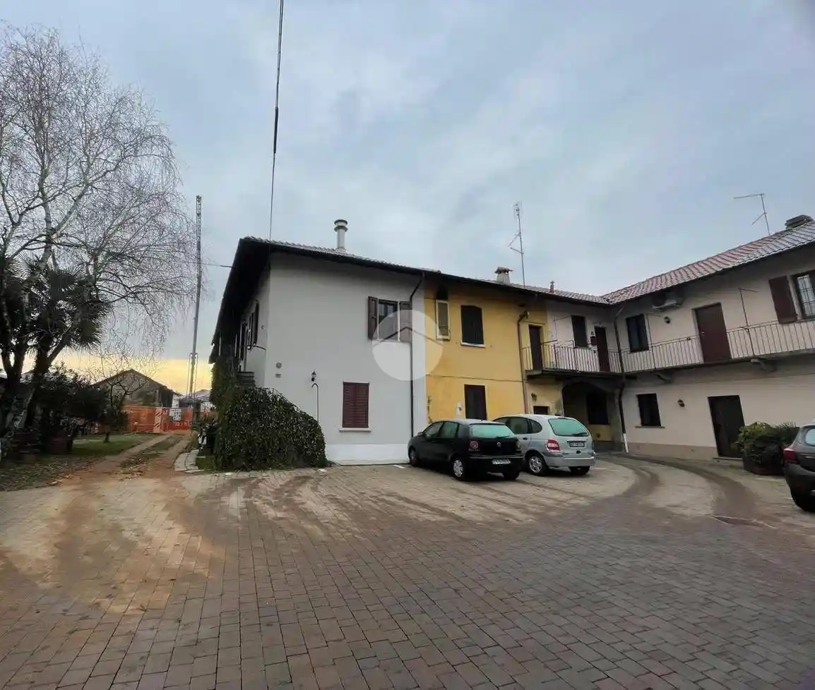 Rustico - Casale in vendita a Magenta