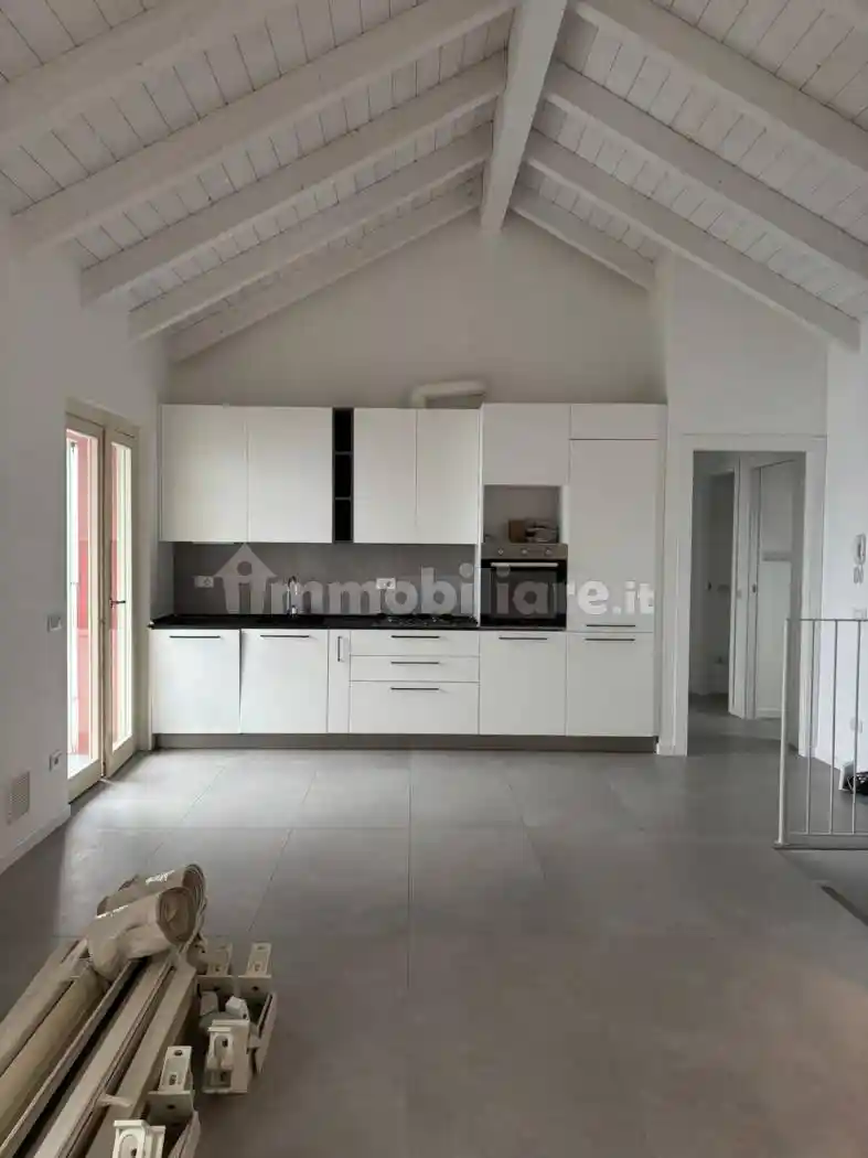 Appartamento in affitto a Cernobbio
