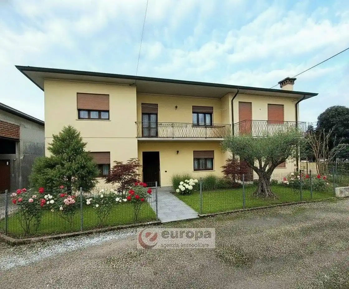 Villa in vendita a Quinto Vicentino