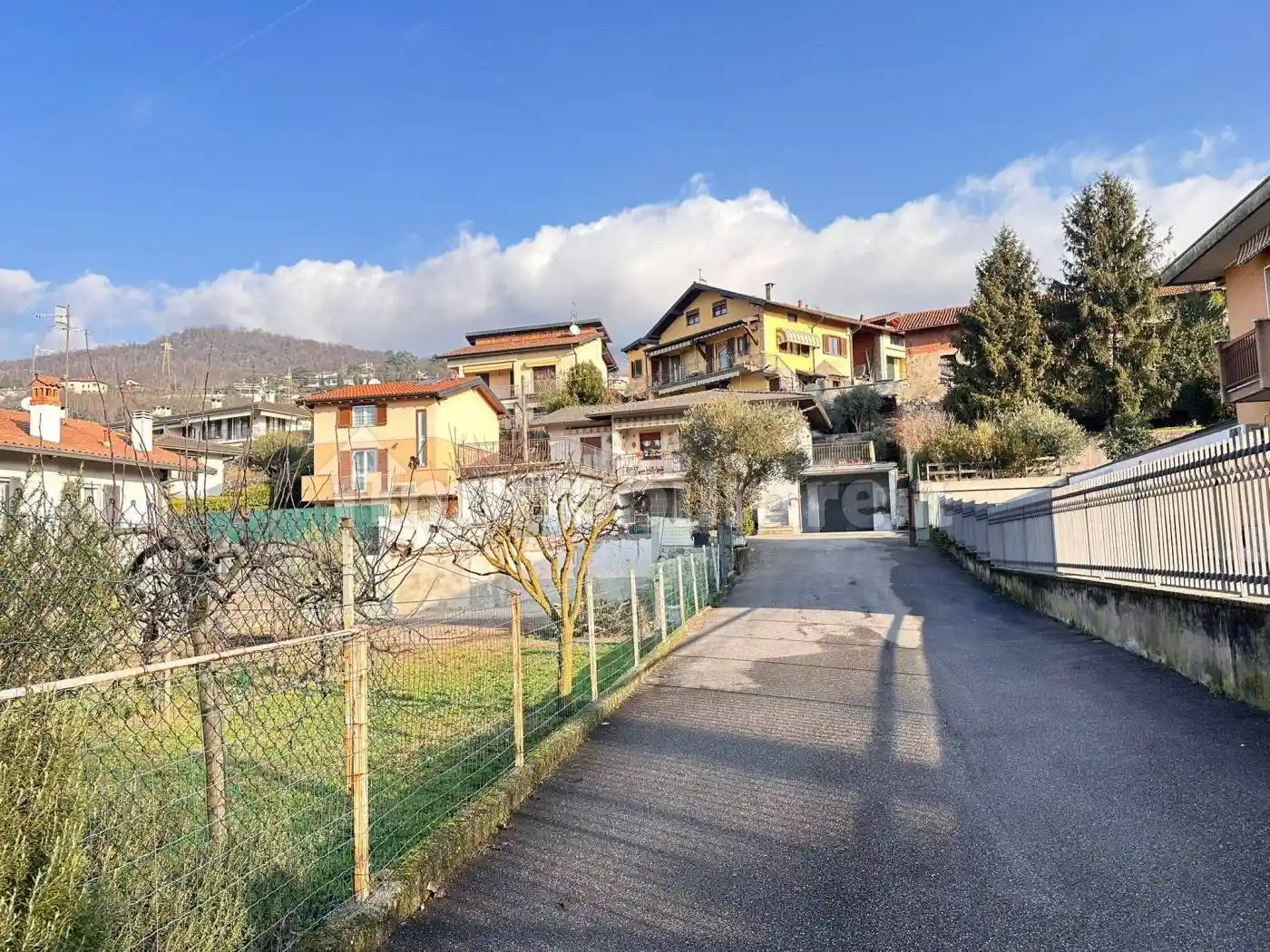 Villa in vendita a Gavirate