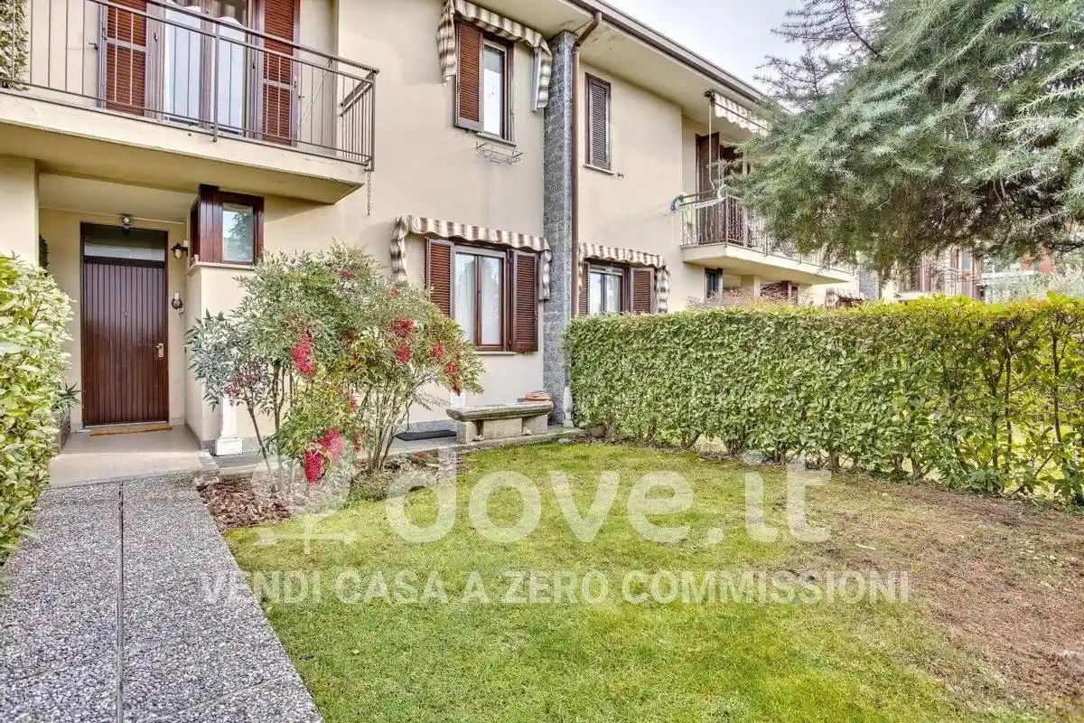 Villetta a schiera in vendita a Malnate