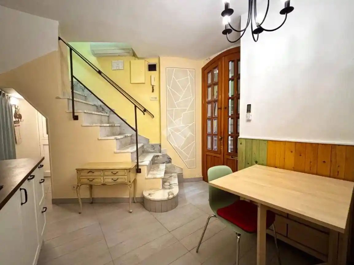 Palazzo - Edificio in vendita a Bari