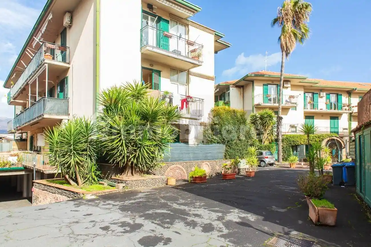 Appartamento in vendita a Tremestieri Etneo