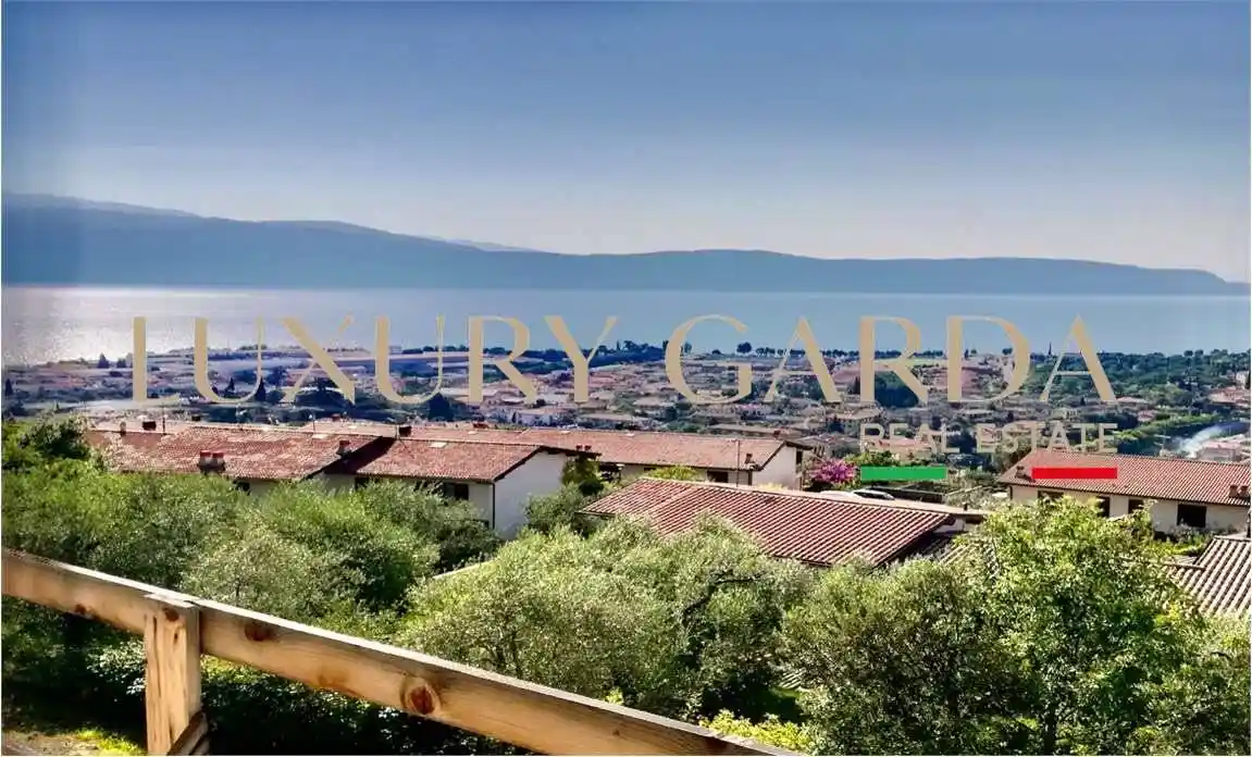 Appartamento in vendita a Toscolano-Maderno