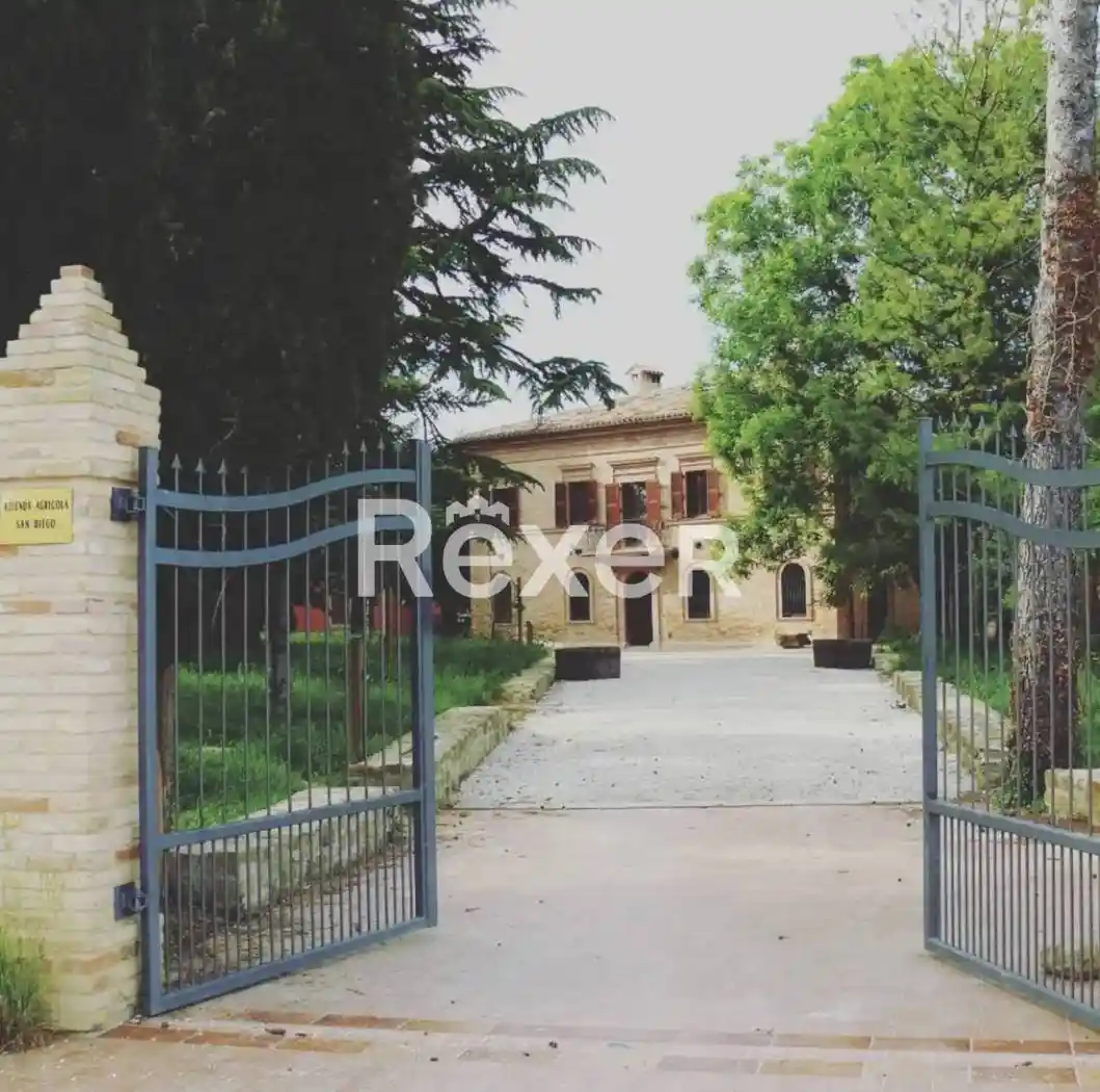 Villa in vendita a Tolentino