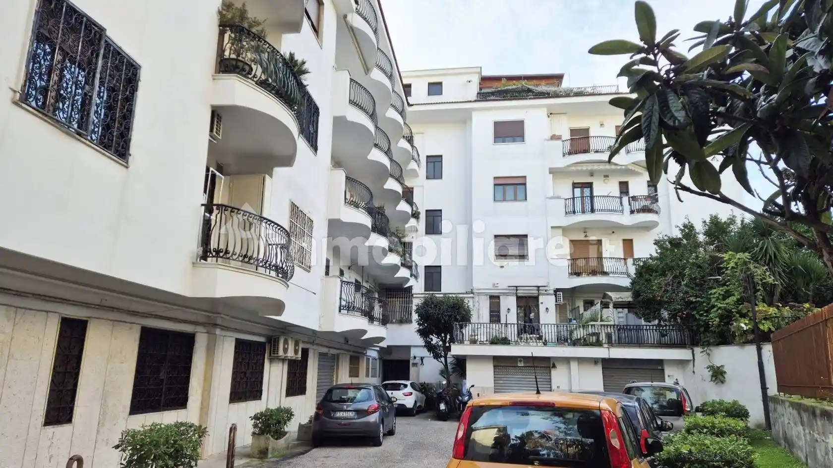 Appartamento in vendita a Napoli