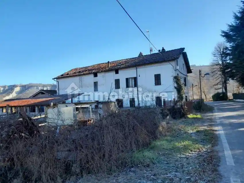 Casa indipendente in vendita a Clavesana