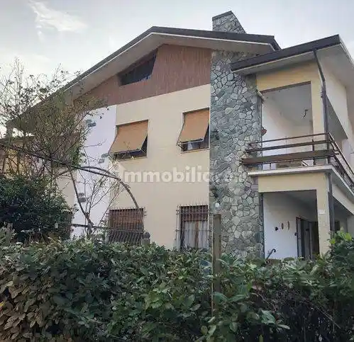 Villa in vendita a Novi Ligure