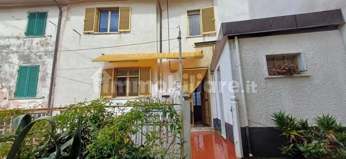 Villetta a schiera in vendita a Massa