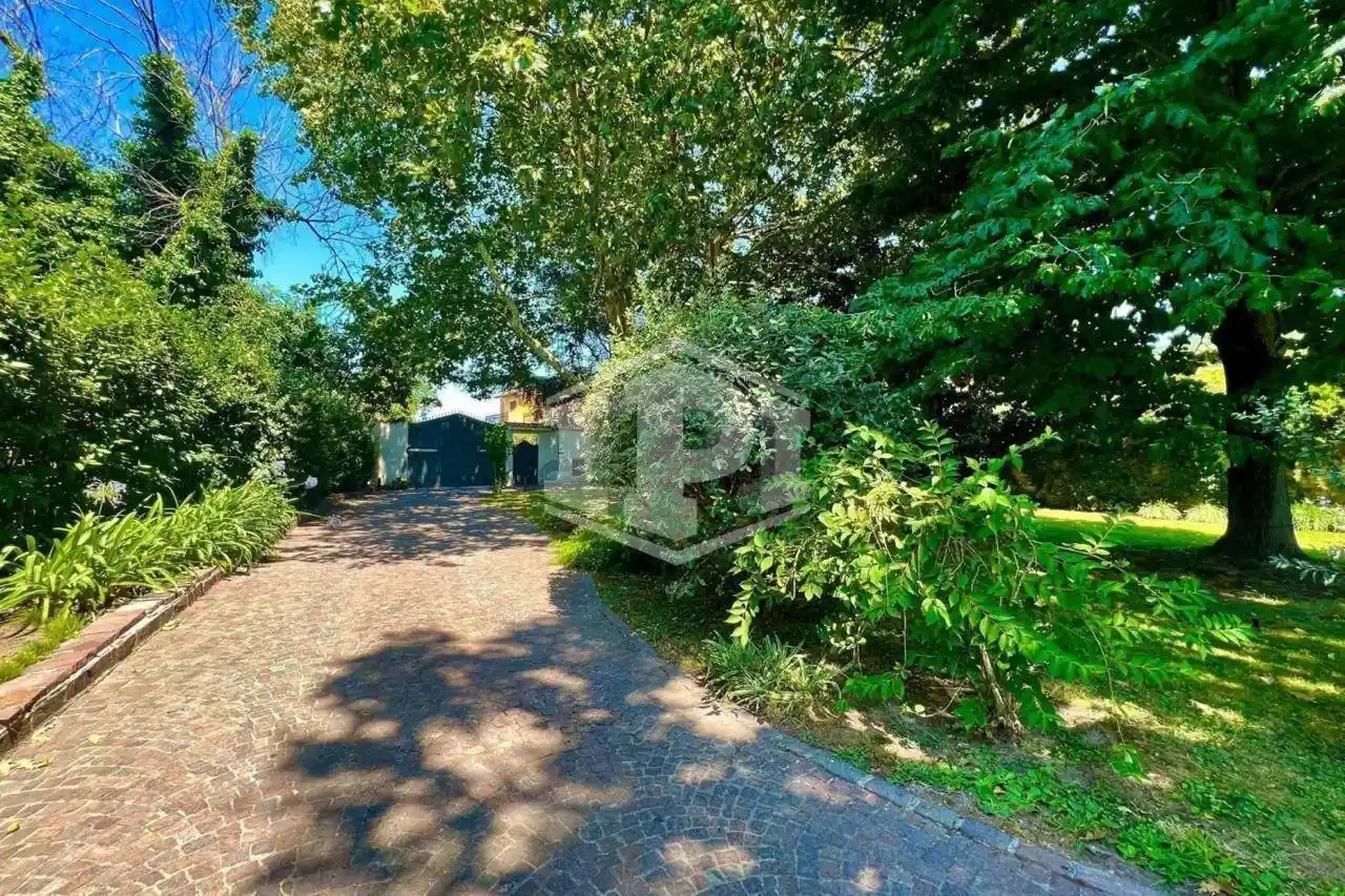 Villa in vendita a Pozzuoli