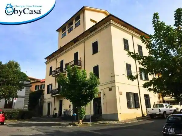 Appartamento in vendita a Canale Monterano