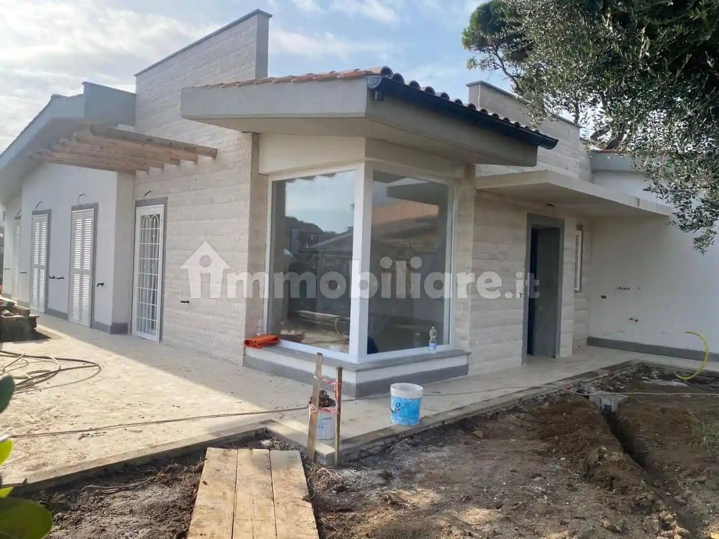 Villa in vendita a Ladispoli