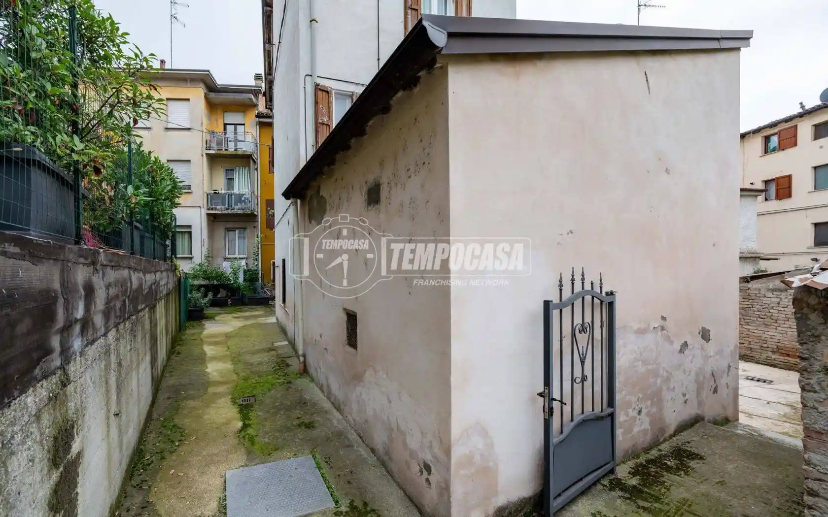 Palazzo - Edificio in vendita a Reggio Emilia