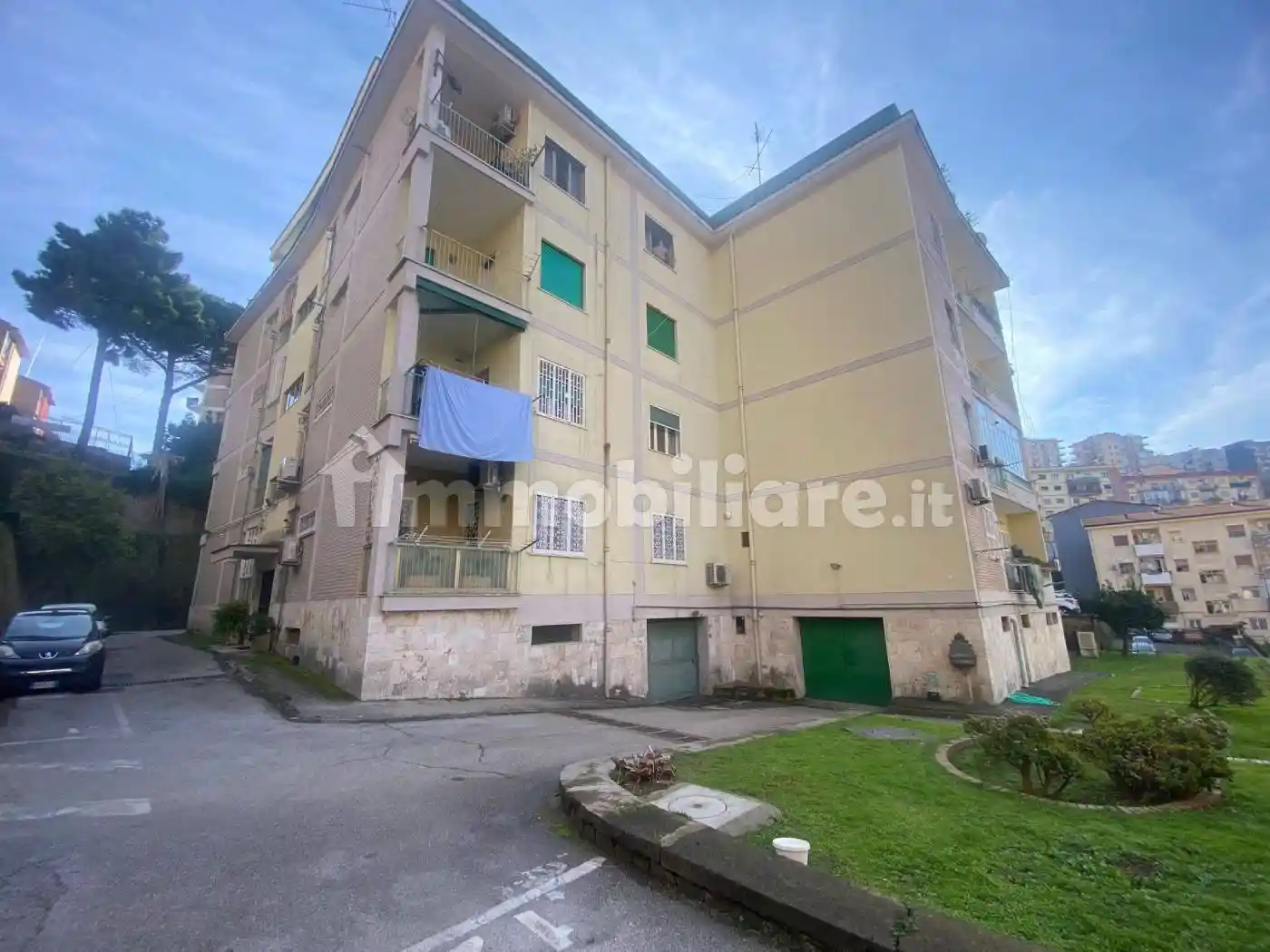 Appartamento in vendita a Napoli