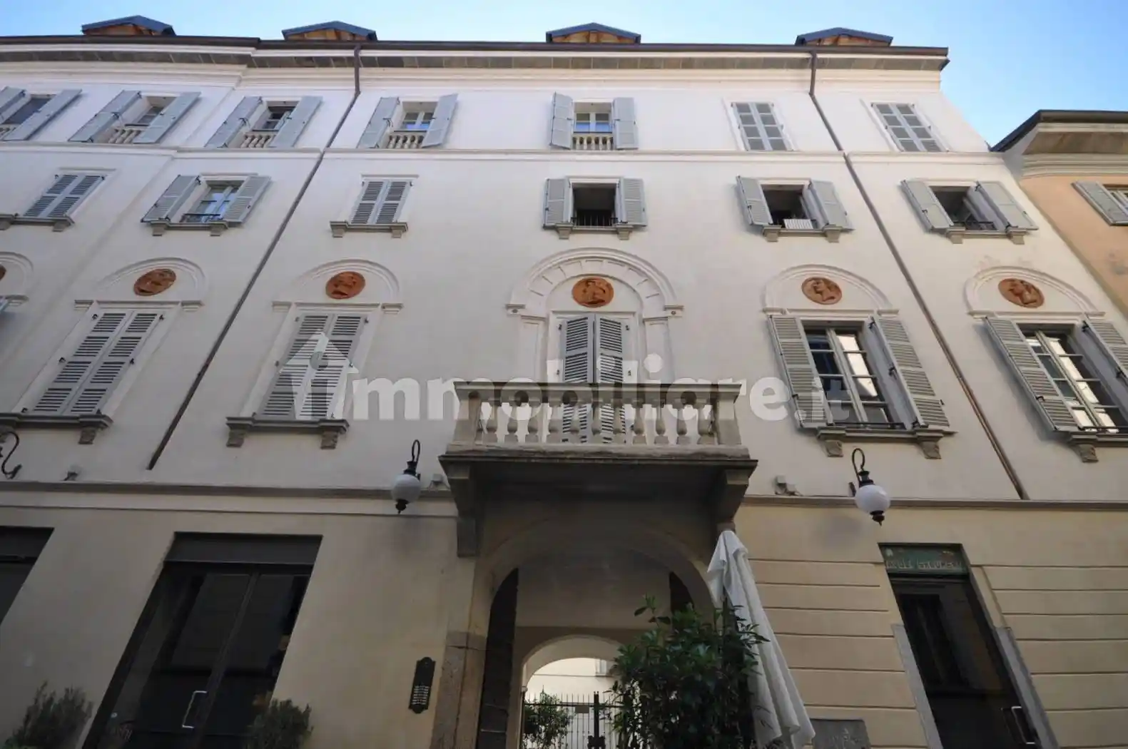 Appartamento in affitto a Novara