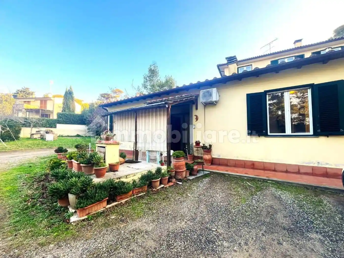 Casa indipendente in vendita a Livorno