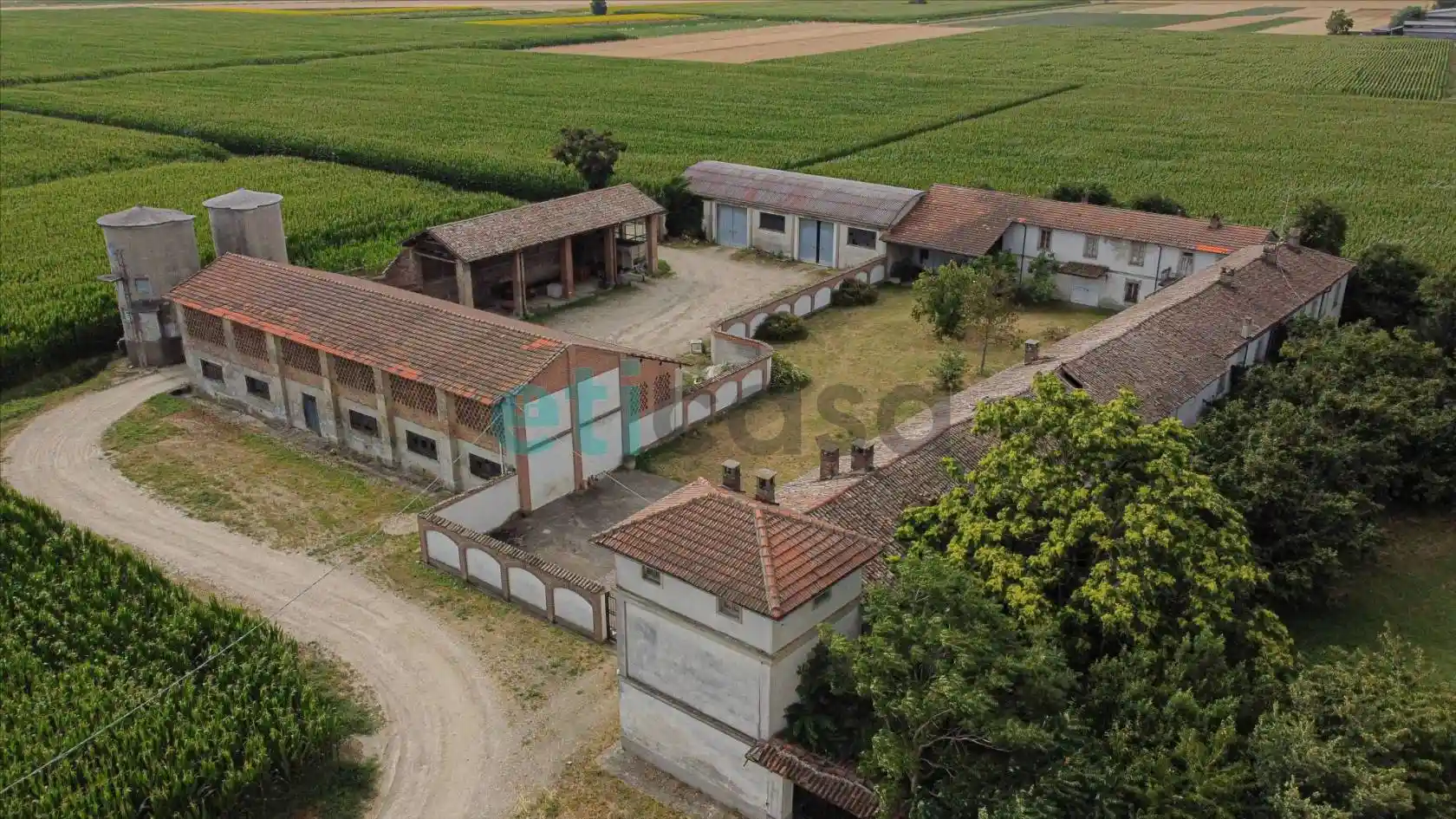 Rustico - Casale in vendita a Cervesina