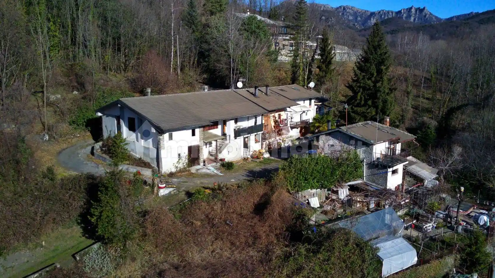 Rustico - Casale in vendita a San Pietro Val Lemina