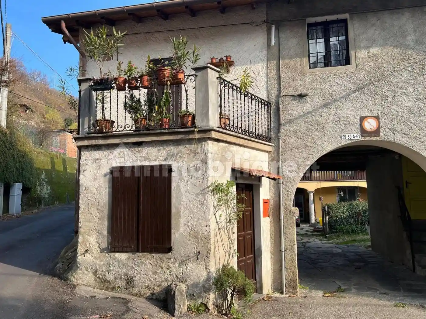 Casa indipendente in vendita a Arona