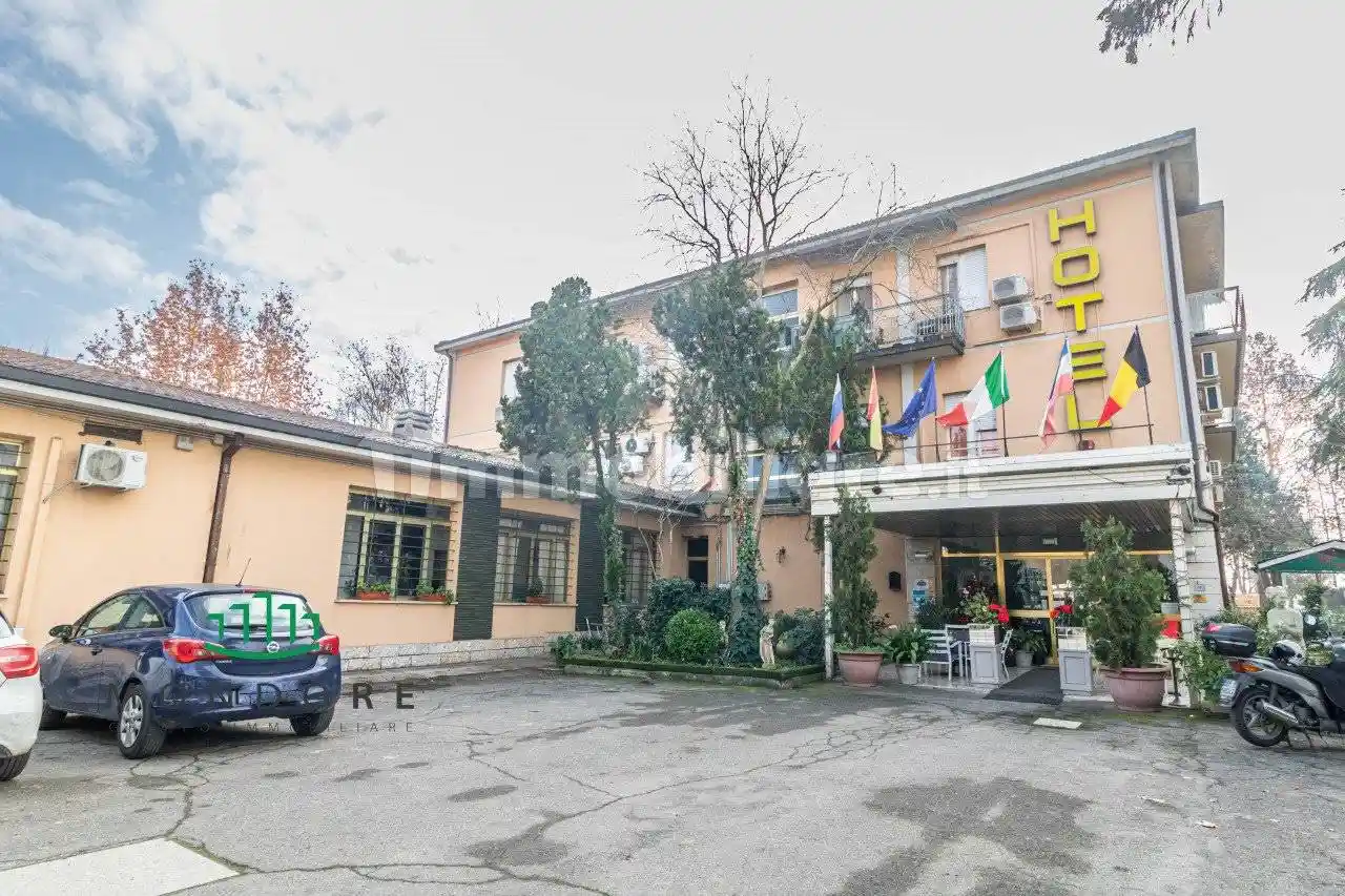 Palazzo - Edificio in vendita a Valsamoggia